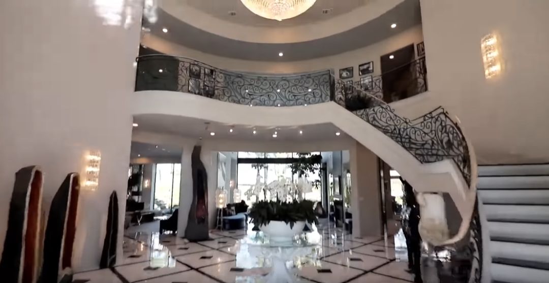 这位美国富婆家的巨型豪华衣帽间，简直“壕”得可怕啊...（组图） - 7