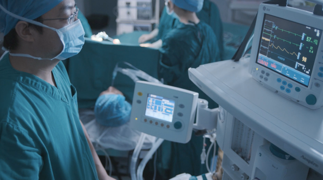 怎么选手术床选择剖宫产，真不是往手术床上「躺平」那么简单_https://www.jmylbn.com_新闻资讯_第3张