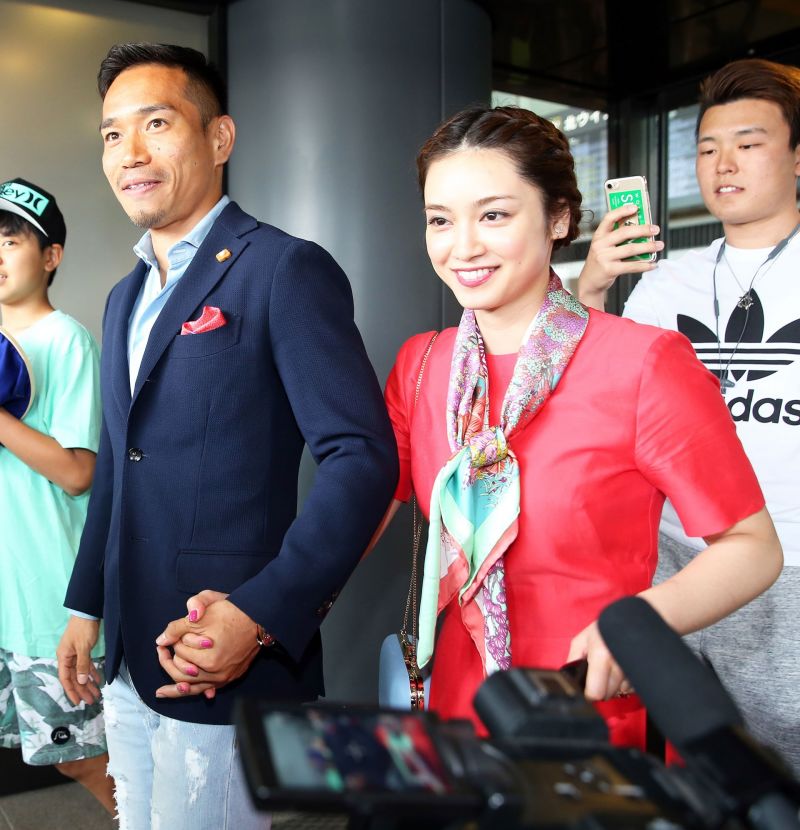 日本男足隊員的太太們 原來也是一支顏值超高的美女天團 日本窗 微文庫