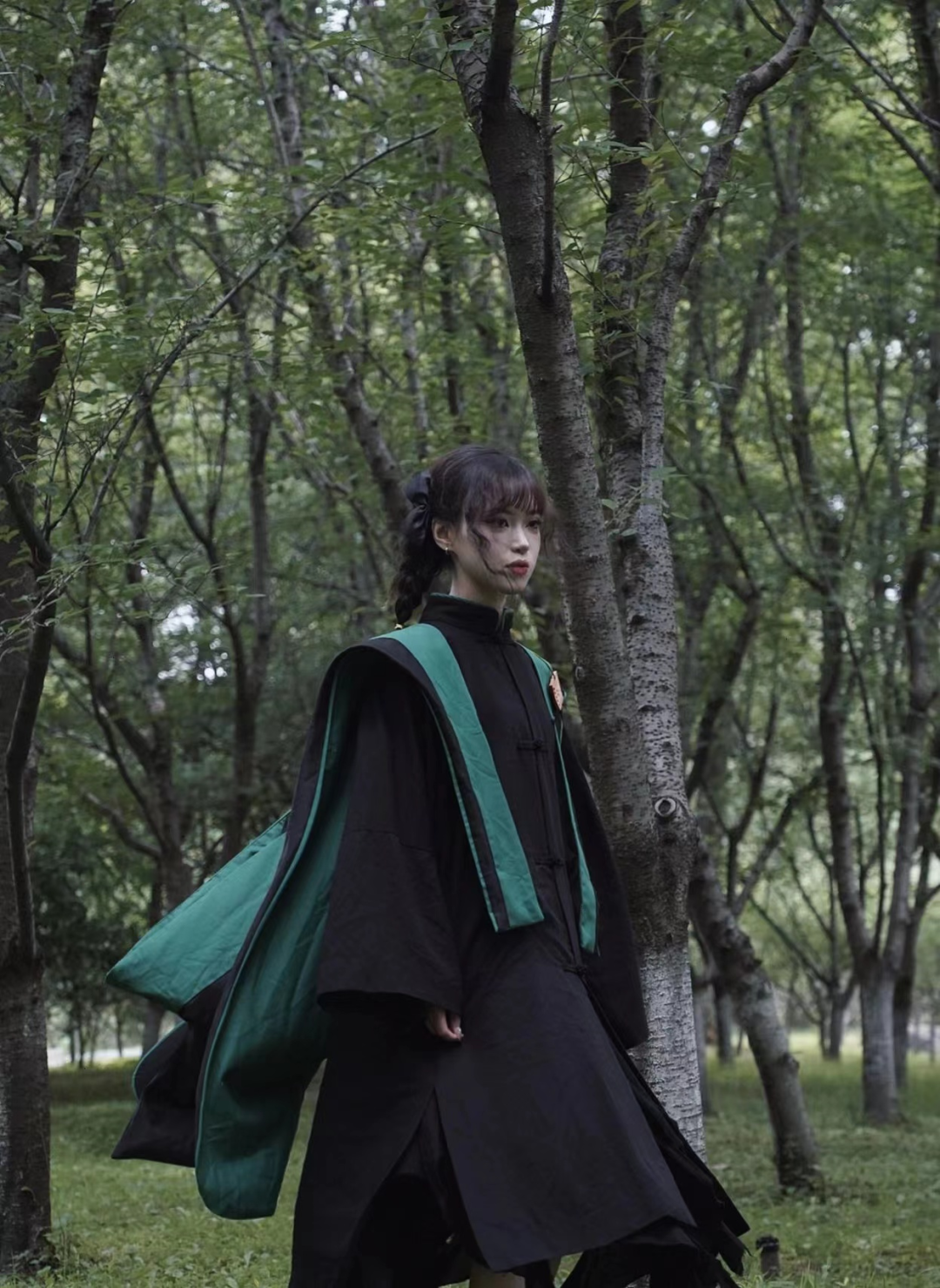 艺术与设计 - 九大美院"神仙学士服"设计美上热搜