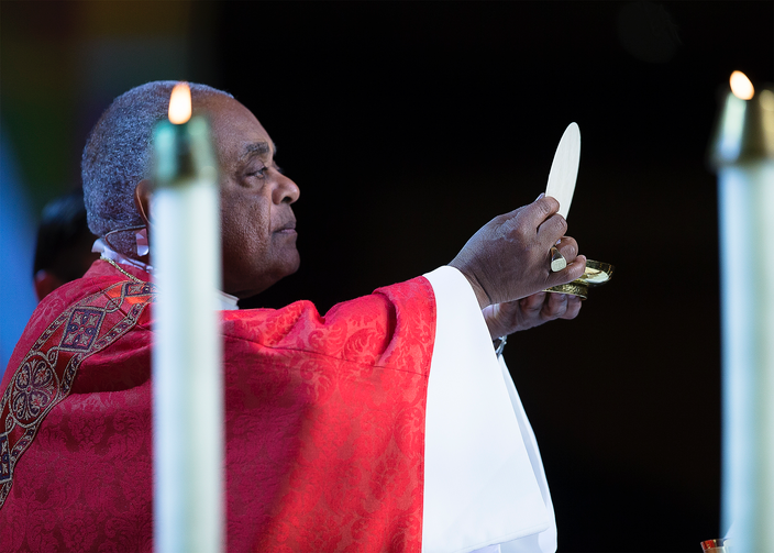 ����λ���˺������̳��֣�����10����ʿѧλ�����������ա����ġ����������˵�