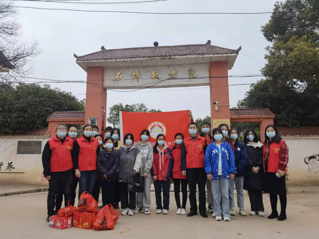 学雷锋共青团在行动石埠中学学雷锋活动纪实