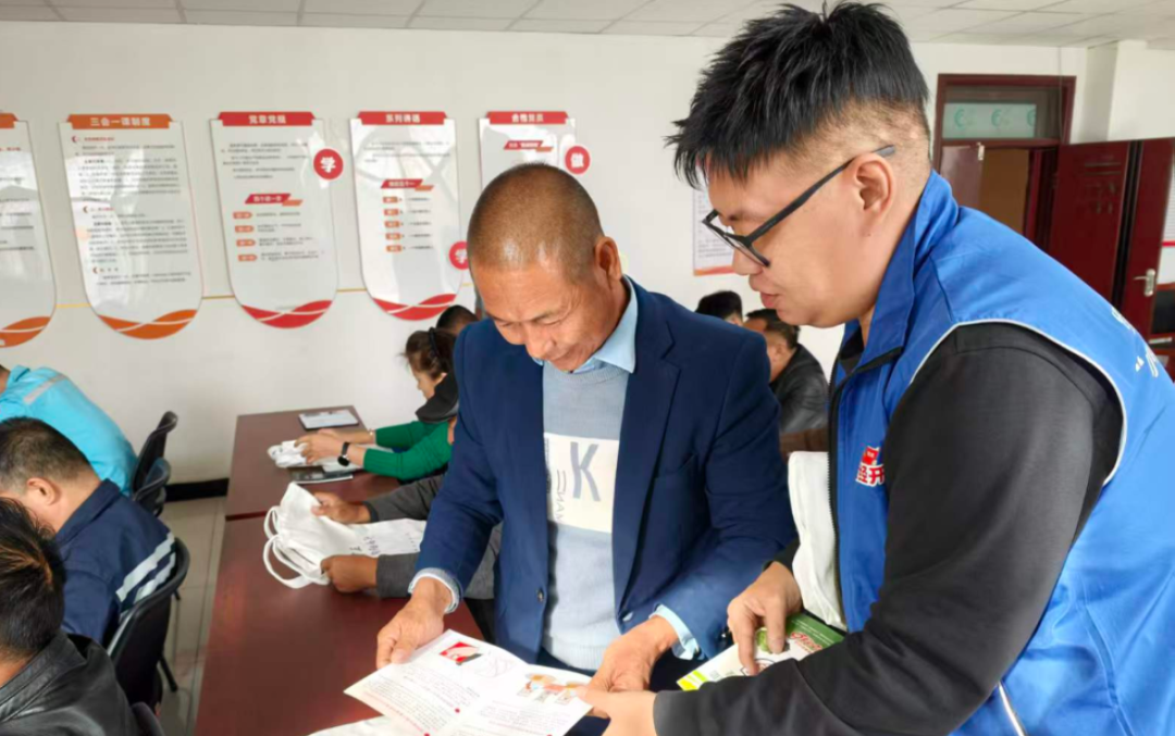博乐市九中禁毒宣传1 (4).jpg