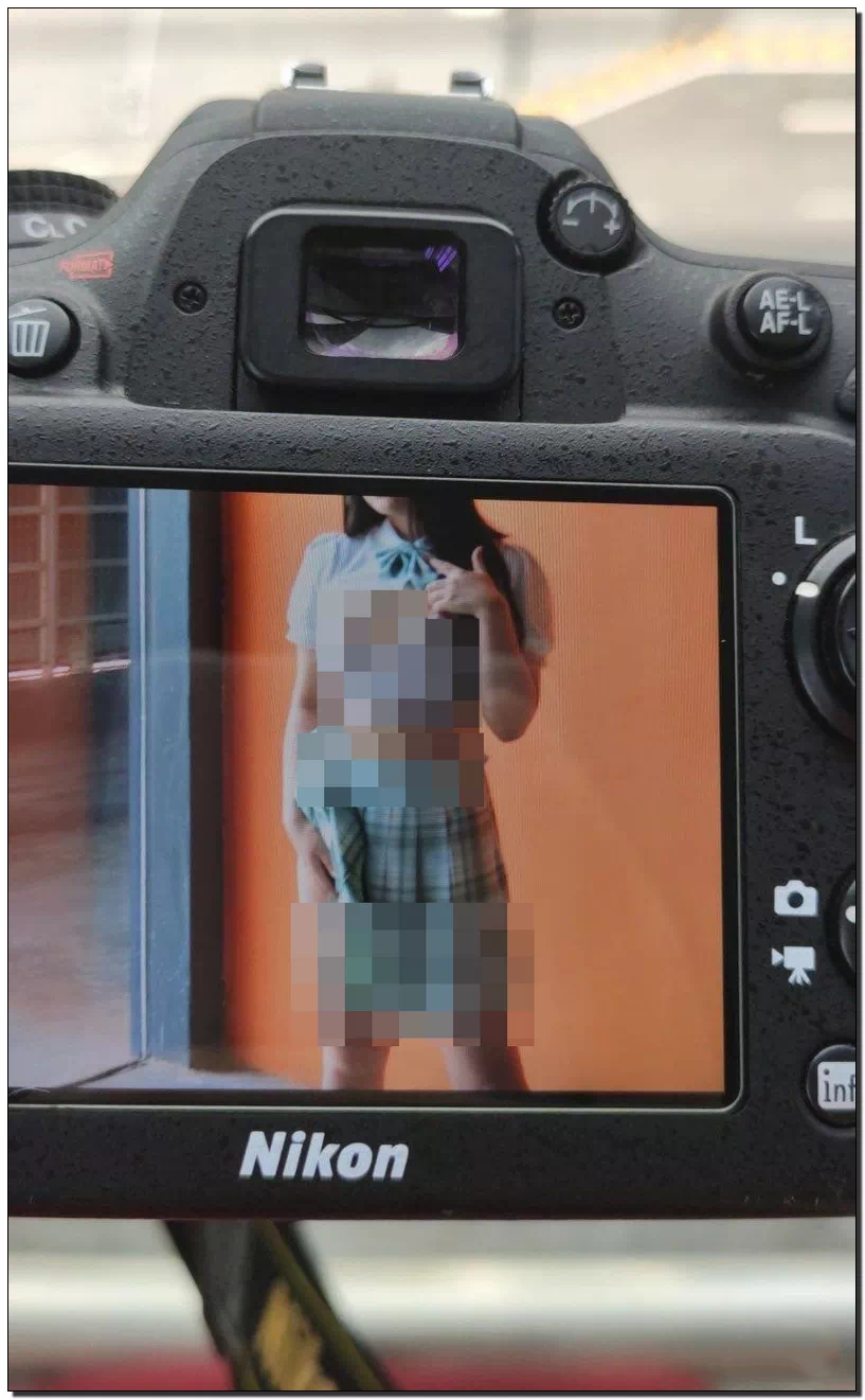 16岁女孩把自己快递给陌生人，撩起裙子将私处对准镜头！每天5000元，陪玩陪睡（组图） - 2