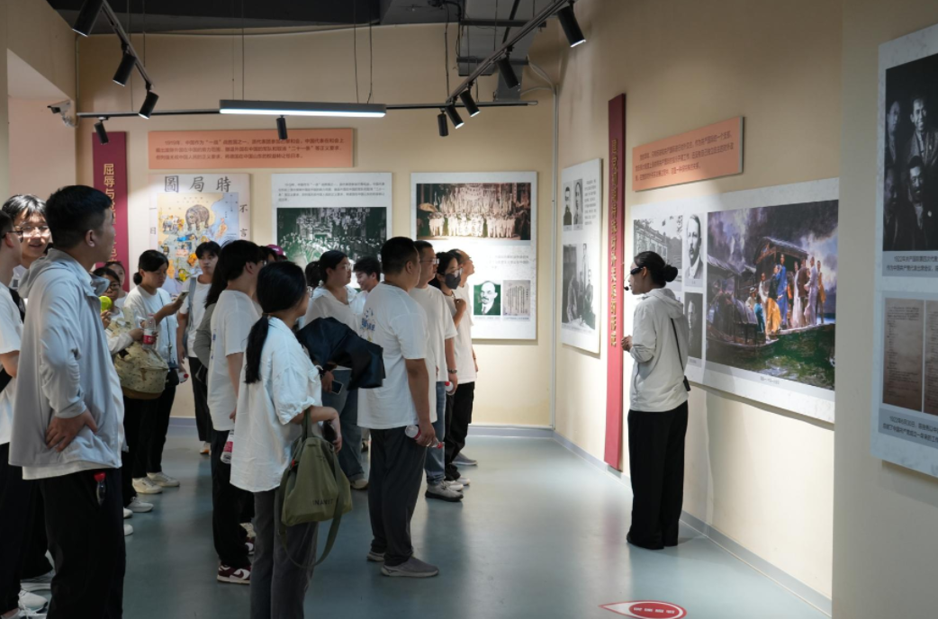 域智盾团建“西柏坡行”：缅怀先烈伟业，探寻革命足迹，不负韶华时光！(图7)