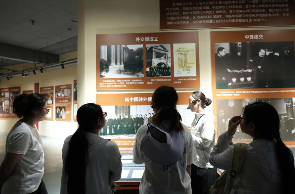 域智盾团建“西柏坡行”：缅怀先烈伟业，探寻革命足迹，不负韶华时光！(图8)