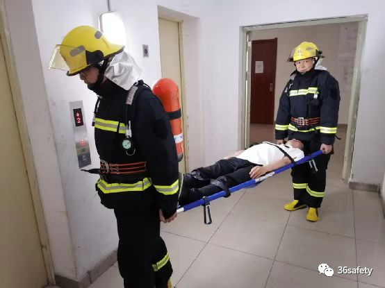 担架怎么用规范详解：给消防员参考用的担架电梯尺寸_https://www.jmylbn.com_新闻资讯_第16张