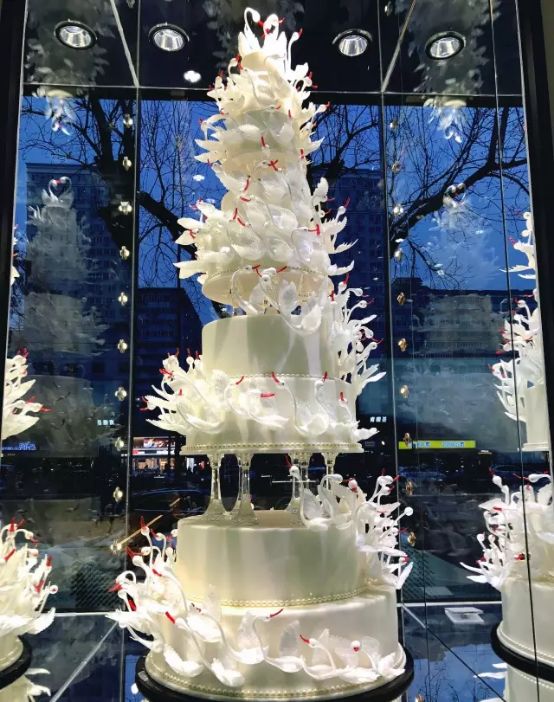 沈阳好利来黑天鹅蛋糕价格_好利来蛋糕卡怎么用_好利来蛋糕加盟费