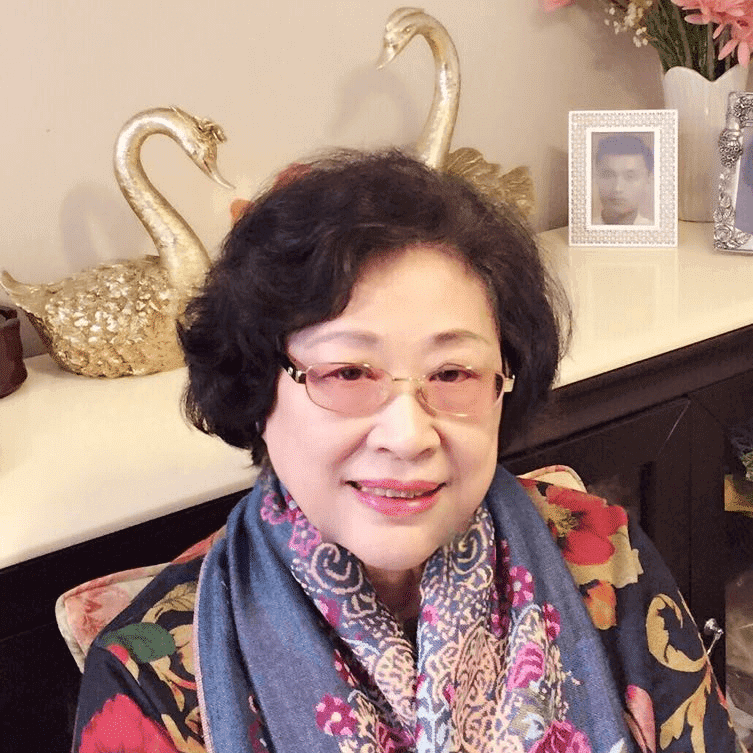 79岁的香港罗教授为何热衷于Newulife新生命凝胶