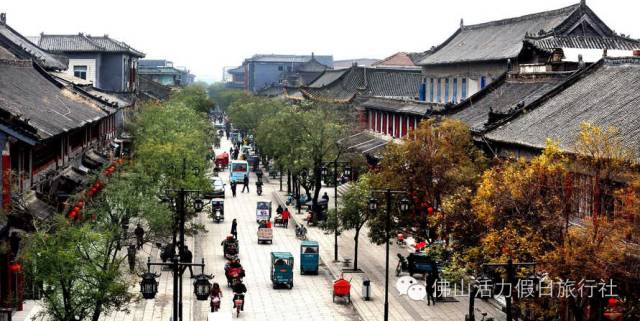 走进雷州茂德公古城,走在古城的大街小巷上,踏着一千多年的历史,仿佛