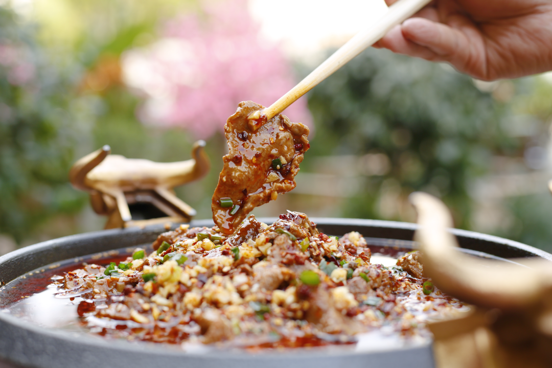 六点过了，吃饭先