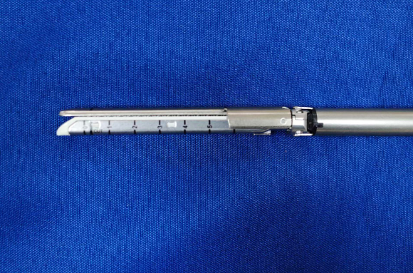 吻合器怎么用一次性使用腔镜切割吻合器操作要点（续）_https://www.jmylbn.com_新闻资讯_第10张