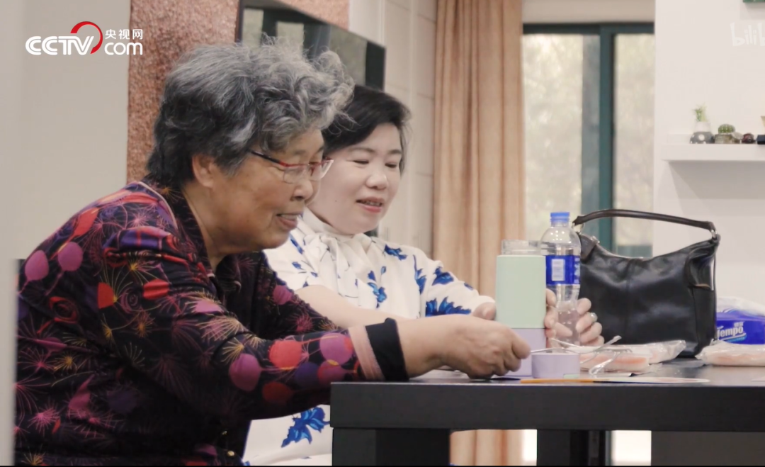 我们能陪伴在父母身边的时间很少