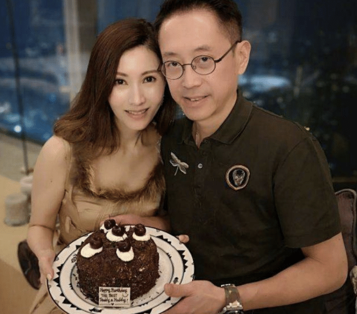 李嘉欣相貌_李嘉欣儿子正脸曝光_李嘉欣儿子颜值