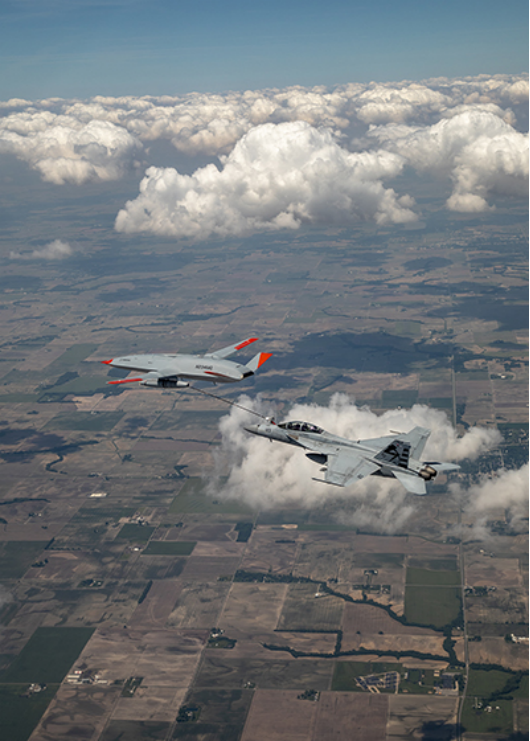 【装备发展】“黄貂鱼”！美国MQ-25无人机完成首次空中为他机加油试验的图3