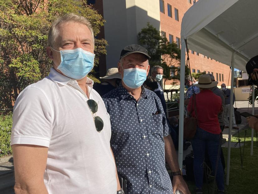悉尼确诊增至28例！西澳已联系87名从悉尼北海滩入境的旅客，检测点外大排长龙 - 6