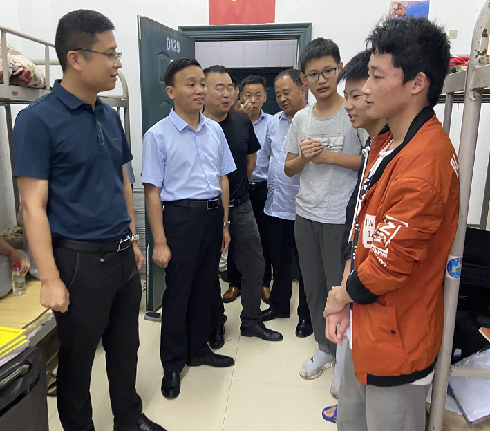 幽兰中学和渡头中学校长表示,将会继续做好服务工作,为考生提供全方位