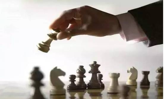 一个不懂得感恩之人不能培养，一个没有忠诚度的人不能任用