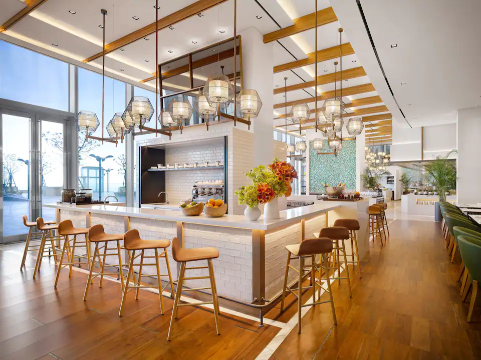 一半大海，一半旷野！这个藏着秘境的小众海岛，不仅直飞1.5h，最重要的是它免签！