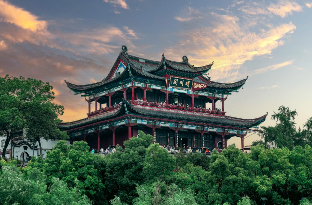 别去三亚挤了！清明拼假6天，我私藏的宝藏小城好吃到飞起，美到失语！