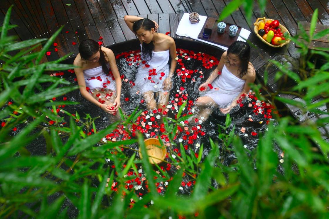 这里是冬日泡温泉的度假地.