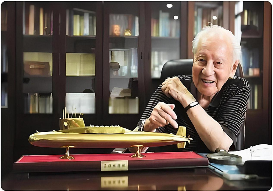 恭祝黄旭华院士生日快乐