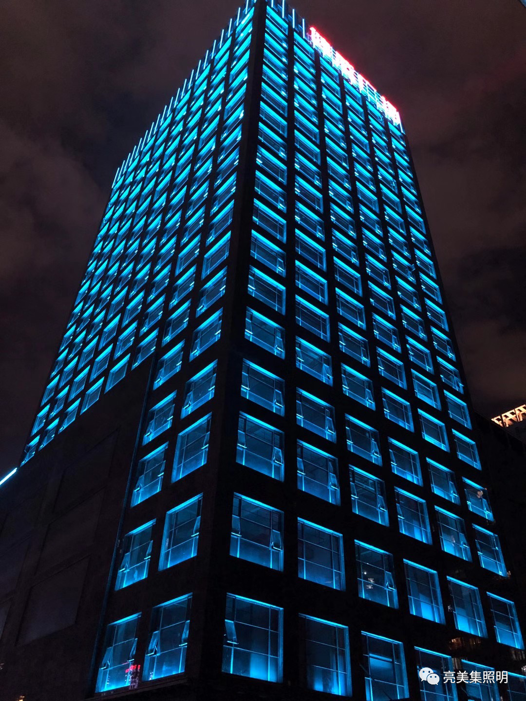 梦回故里之窗江门健威广场照明项目解析