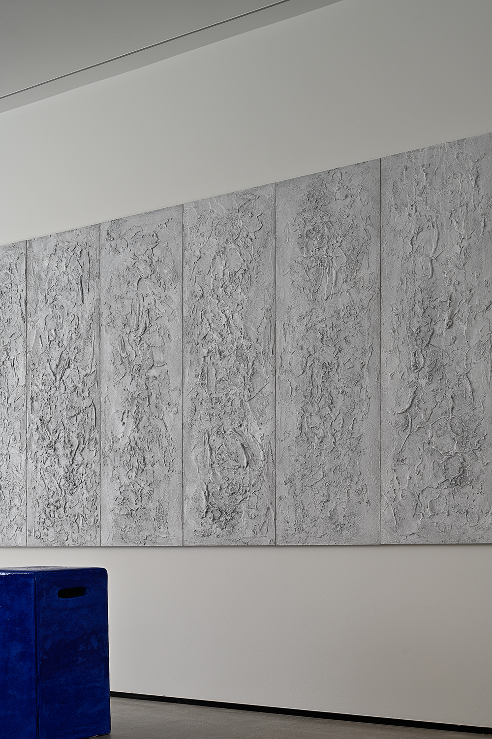 创美致简|现代极简，追着光的家！