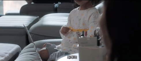 ��Ů����Ƥ�³��죬�����ˣ�