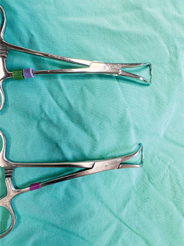 手术钳子怎么拿剪刀钳子牵开器，盘点外科医师必会的手术器械与器械保养_https://www.jmylbn.com_新闻资讯_第2张