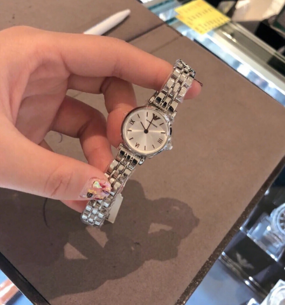 胡歌、張鈞甯、貝嫂都鐘愛的Armani手錶，集體降價了！ 時尚 第36張