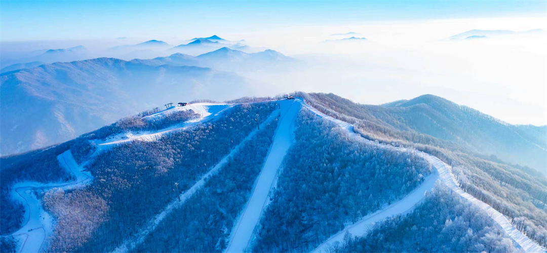 万峰通化滑雪度假区早鸟滑雪套餐399元起 2大1小含雪具至2027年