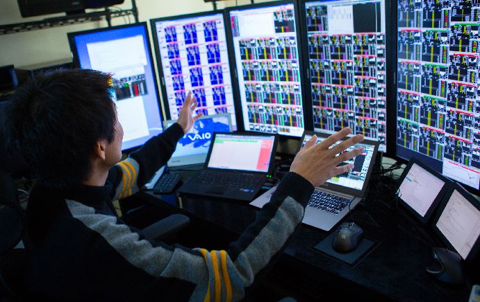 最牛散户！一次恐慌性抛盘后成功抄底，他轻松盈利3400万美金