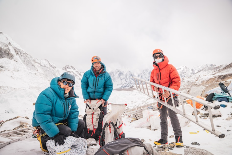 Icefall Doctors Lead Critical Preparations for Spring 2026 Everest Climbing Season - Tourism Info Nepal
