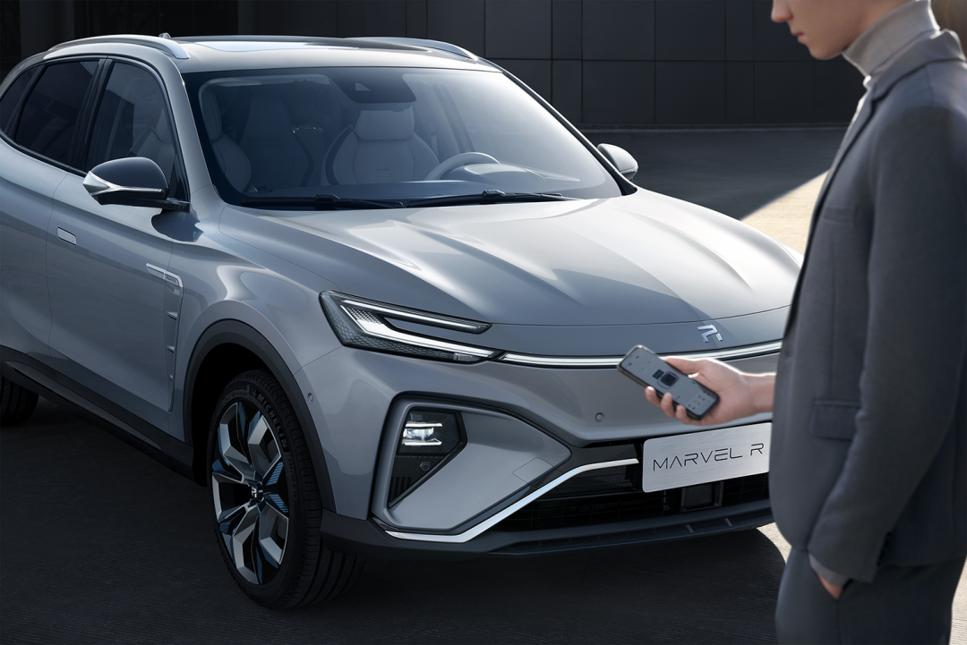 以及英特尔的mobileye eyeq4h自动驾驶算力芯片,支持4g和5g两种网络