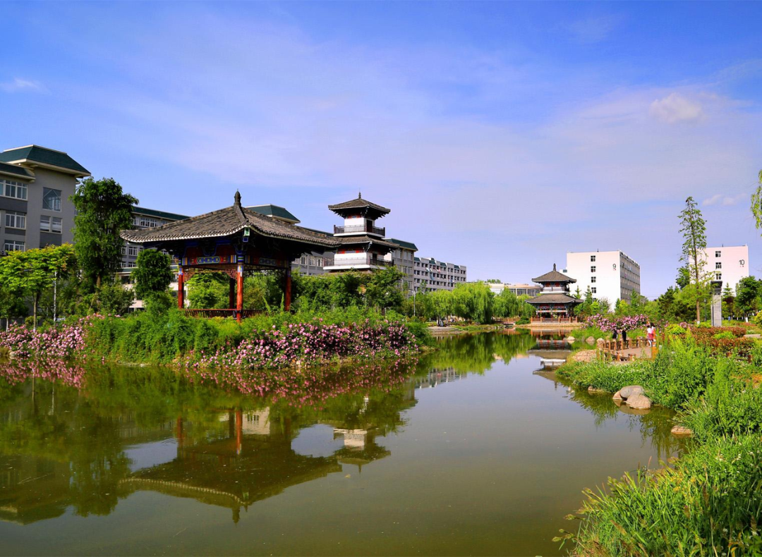 1958年,汉中大学成立,1978年更名为汉中师范学院;1965年,北京大学汉中