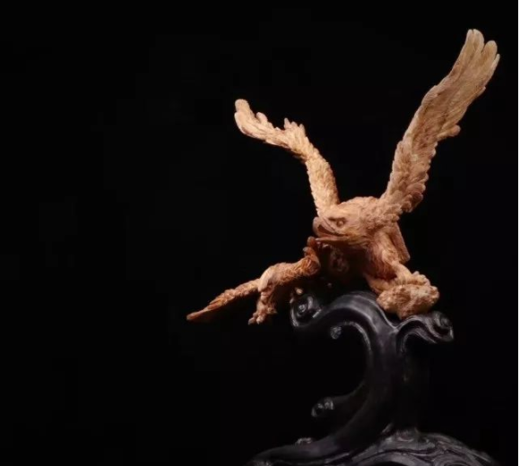 人养木雕三年，木雕养人一生，这其中都是真理！