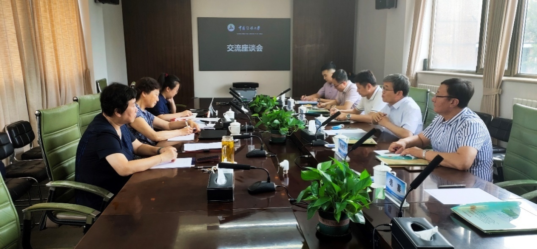 校党委书记阿拉坦仓率团赴中国传媒大学交流座谈