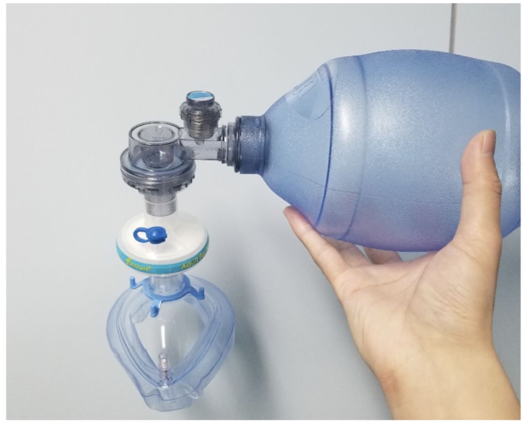 吸痰装置怎么连接【诊疗方案】新型冠状病毒感染重型及危重型患者呼吸治疗相关操作防护措施专家共识_https://www.jmylbn.com_新闻资讯_第6张