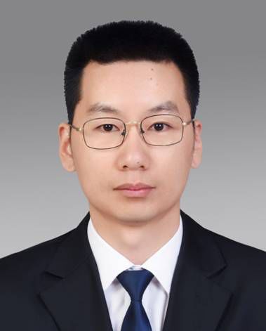 林忠华,男,汉族,1986年10月出生,浙江苍南人,中共党员,2008年8月参加