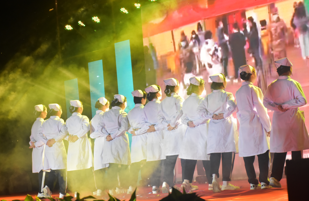 少岷职校医学校区举行512国际护士节文艺晚会