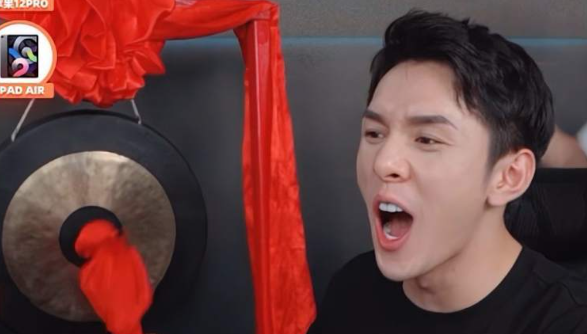 李佳琦拿下行业第一，把董宇辉甩在身后