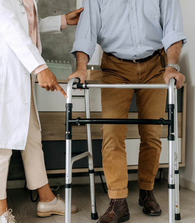 四脚拐杖什么牌子好周末说健康 ｜ 拐杖，您选对了吗？_https://www.jmylbn.com_新闻资讯_第6张