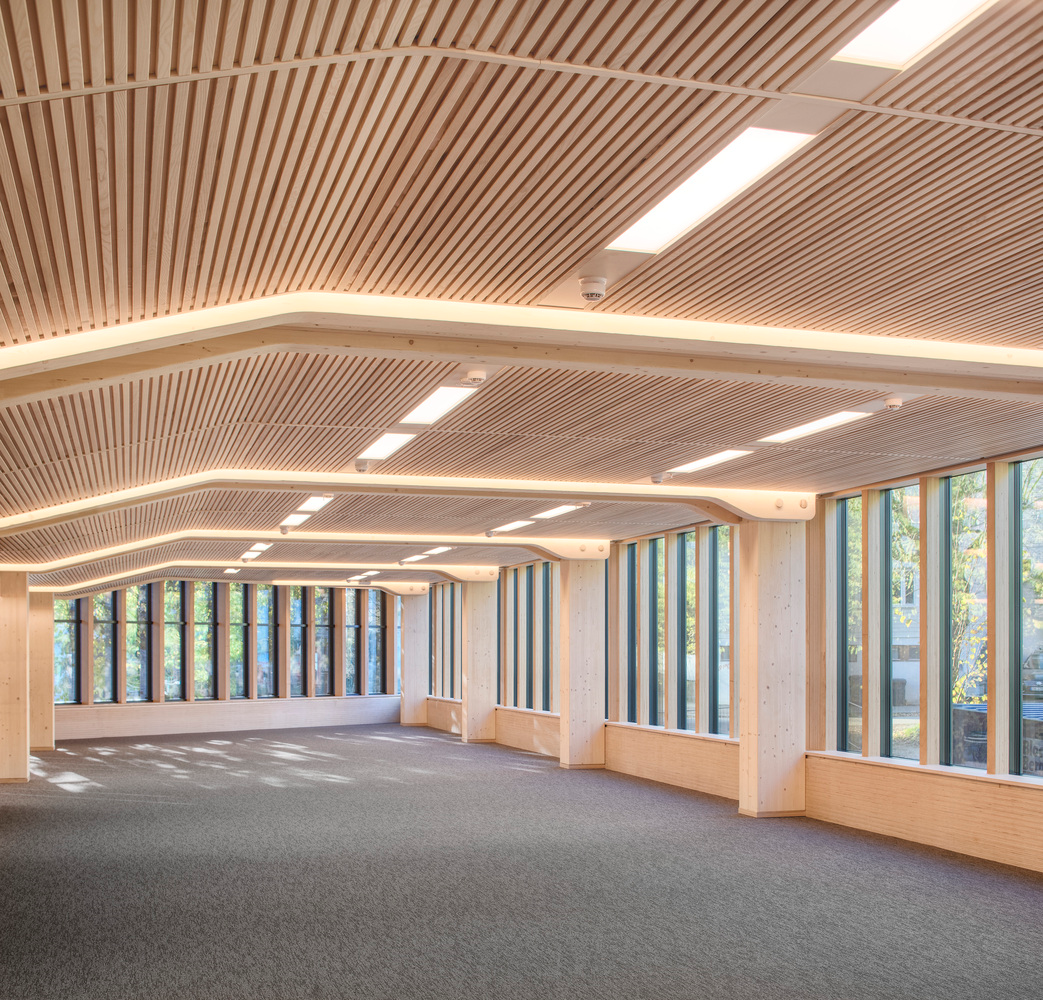 4 7亿的总部大楼 一根钢筋都没有 原来木结构可以这么美 建筑师的非建筑 二十次幂