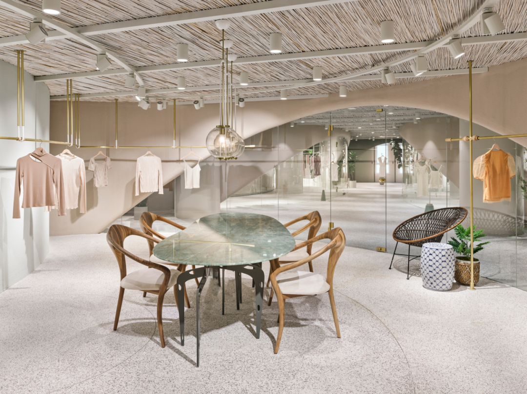 服装店也是品牌展厅，时尚陈列设计新趋势(图24)