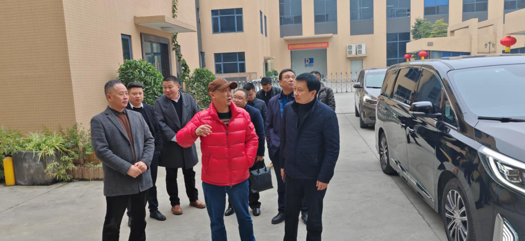 黄海刚带队赴成都开展招商引资工作