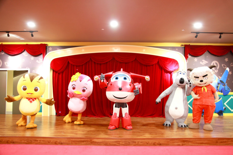主题餐饮 购物"一站式乐园"亲子互动 ip场景体验 剧作演艺 奥飞欢乐
