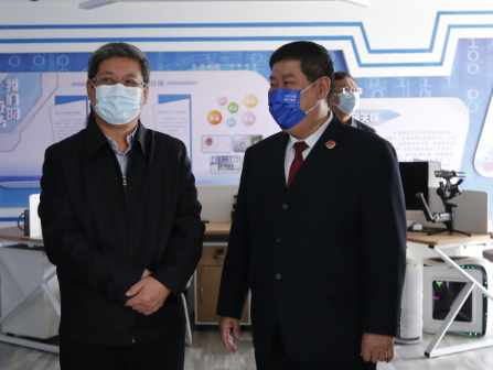 自治区档案馆李淳仁馆长一行来我院调研指导档案工作