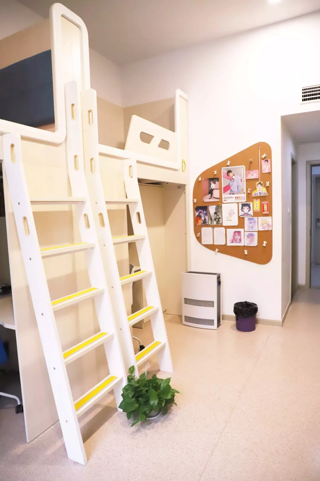 杭州英特外国语学校英特学生宿舍设备齐全,安全舒适,内设独立阳台