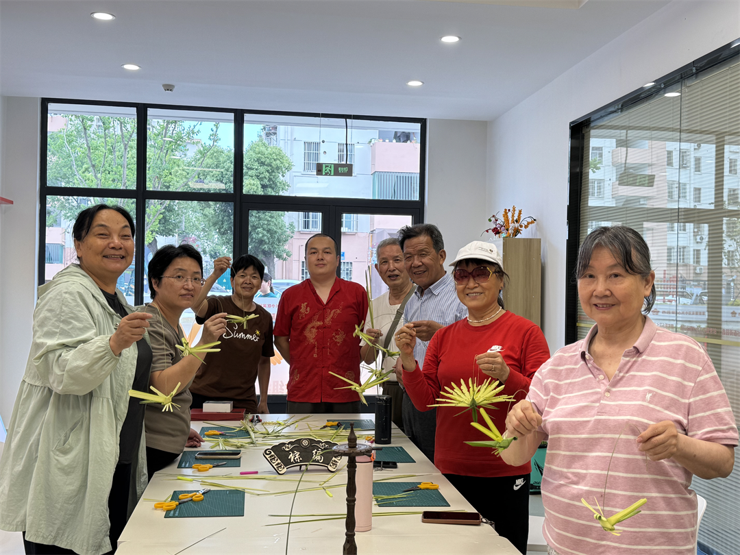老年活动1.png